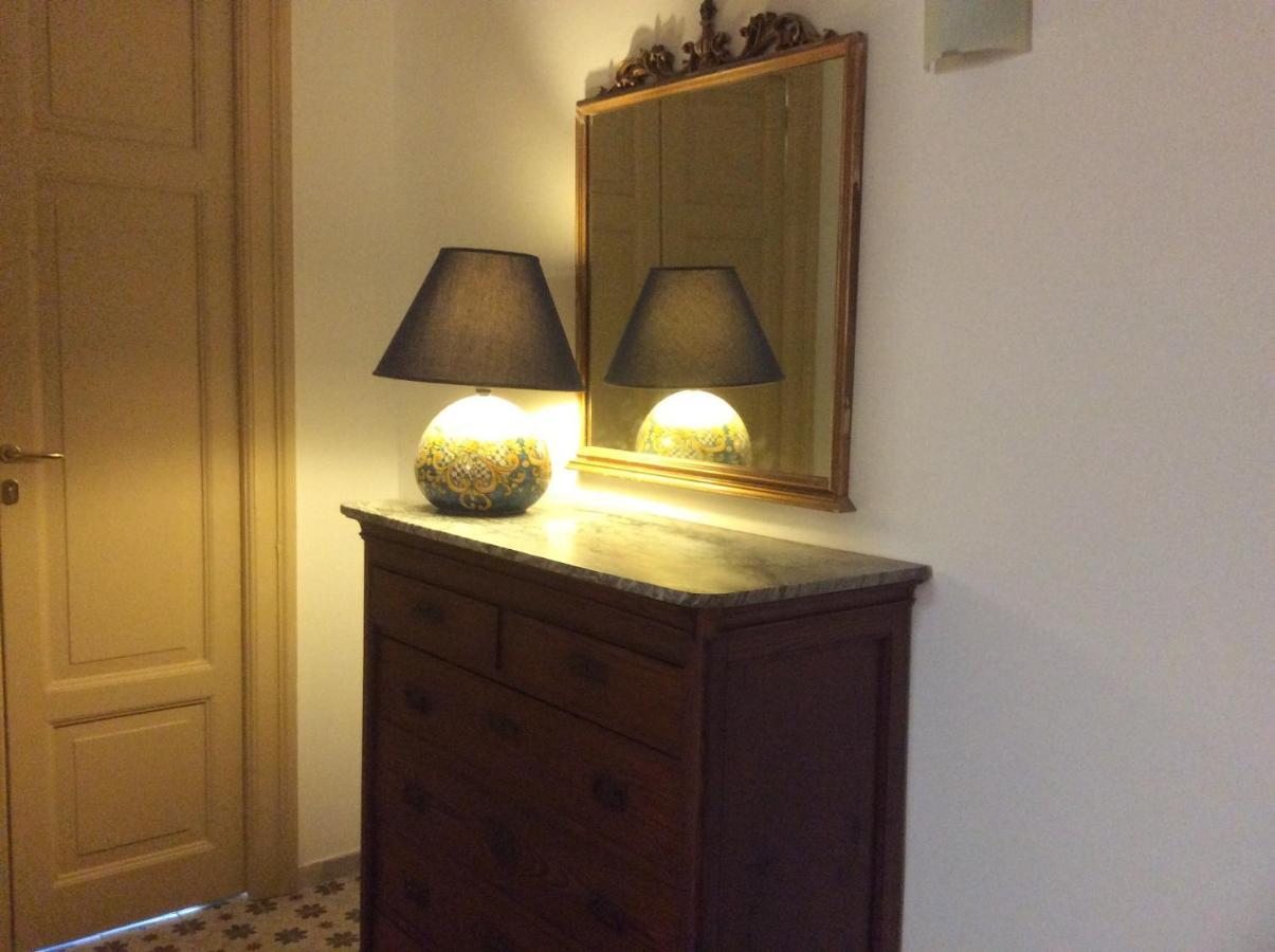 Charme In Centro - Tourist Rental Agrigento Dış mekan fotoğraf