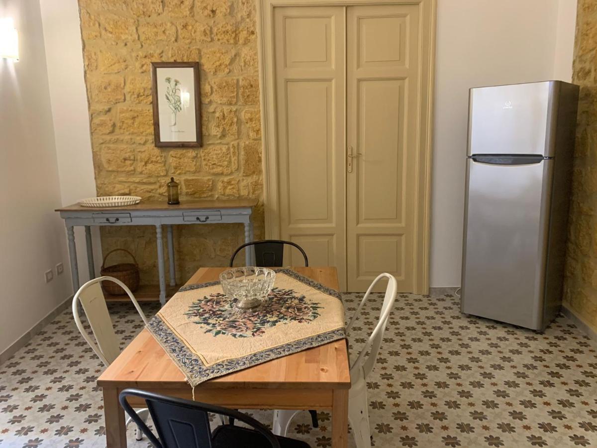 Charme In Centro - Tourist Rental Agrigento Dış mekan fotoğraf